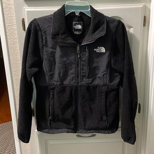 Black North Face Jacket!